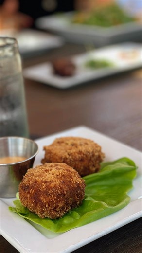 When your DIVAS friends come to town, a food tour through SoCal is expected Enjoy the food ride #socal #diningempire #diningdivas #destinationdivas #bikinicuisine #bikinilifestyle #bikinichef | The Bikini Chef