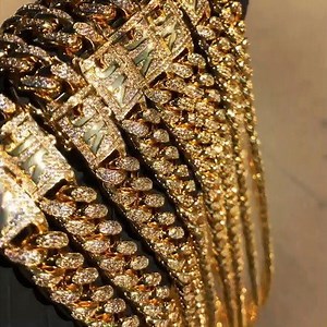 Top selling 12mm Iced Out Cuban Chains are finally back in stock🔥🔥🔥 Now available in 20inch length✊🏼🙏🏼 | Jewellery Kings