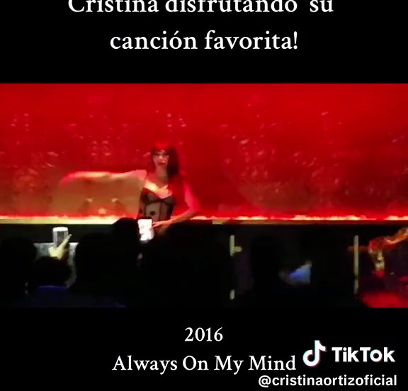 Cristina La Veneno: Bailando su Canción Favorita