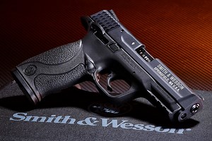 Smith & Wesson M&P22 Review - Shooting Times
