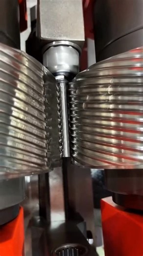 917 CNC on Instagram: "That’s how smooth the thread is made! #cnc #cncmachining #machining #cncmilling #cncturning manufacturing cncfactory CNCManufacturing cncmanufacturer metalwork metalworking precision PrecisionEngineering machinist machinery cncmachine"