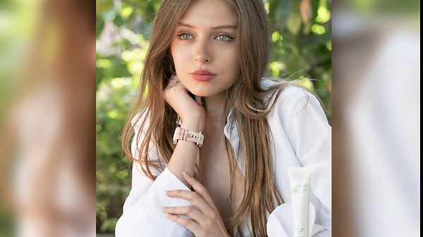 Minyee Compatible with Apple Watch Band with Charms Women 41mm 40mm 38mm 42mm 44mm 45mm 49mm Decorative Ring Loops Floral Engraved Silicone Strap for iWatch Ultra 2, Series 9/8/7/6/5/4/3/2/1/SE(with