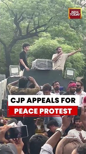 Cockroach Janta Party Protest: CJP Appeals For Peaceful Protest Amid Demonstration Outside Parl