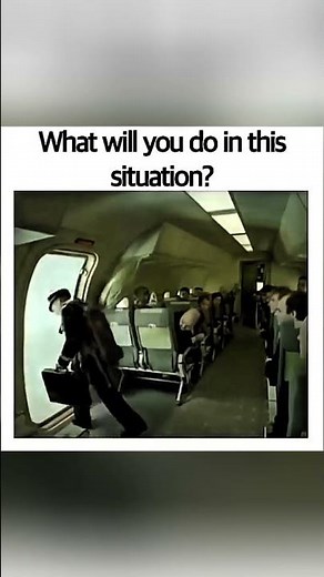 What are you doing in this situation 😭🔥 #airplane