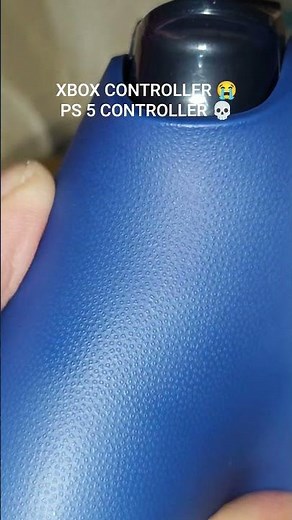 PS5 CONTROLLER VS XBOX CONTROLLER 💀😭 #gaming #ps5controller #xboxcontroller #dualsense