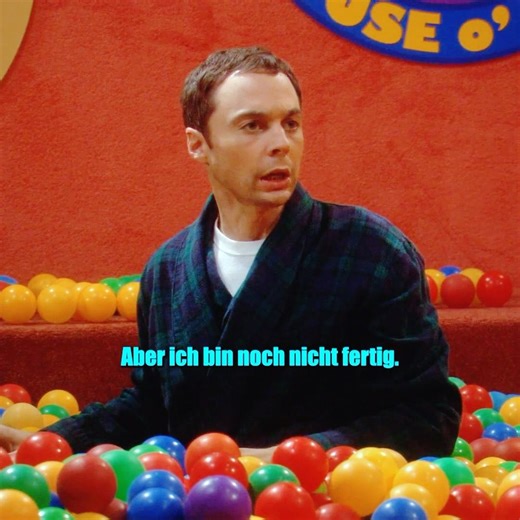 Sheldon construit un modèle d'ATOME DE CARBONE... dans un parc d'attractions !#shorts #viral #fyp