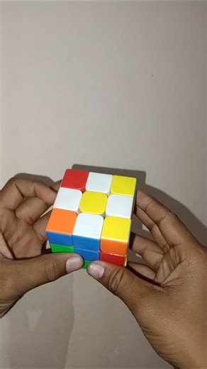 How to solve the white cross on Rubik's cube #rubikscube #cube