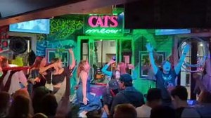 🎤🎤🎤 Time to raise those hands and let's turn up today at Cat's Meow New Orleans! Doors open at 3pm with 2 for 1 drinks until 6pm! 🍸 Share the fun with friends! . . . #CatsMeow #CatsKaraoke #Drinks #BourbonStreet #FrenchQuarter | The World-Famous Cat's Meow New Orleans
