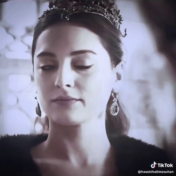 💙 #halimesultana #halimesultan #halimesultanedit #халимесултан #великолепныйвек #kösemsultan #magnificentcentury #muhteşemyüzyılkösem #muhteşemyüzyıl #fypage #foryoupage #bpwkpp #fyp5266m #fyppppppppppppppppppppppp #keşfet #gerenoberlin