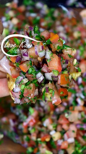 3.5M views · 41K reactions | Pico de Gallo Easy Short Salsa Recipe. The best Authentic Homemade Mexican style Pico de Gallo. It is super simple to make. PICO DE GALLO INGREDIENTS: ► 3 roma tomatoes ► 1/2 of red onion ► 1 chile serrano ► Bunch of cilantro ► 2 limes ► Salt to taste #mexicanrecipes #salsa #freshingredients #EasyRecipes | Lov.kari | Facebook