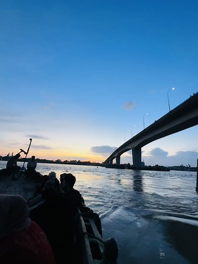 Ata kon bridge keu bolte parben!❤️#CapCut #foryoupage #wheneverwherever #bangladesh #fybシ #foryoupage❤️❤️ #sazin🔥