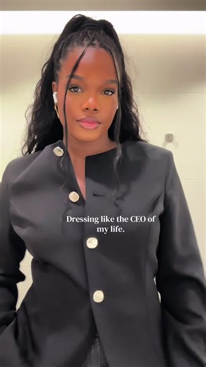 Dress to impress…my younger self. There is something with a good outfit that will jus give you even more confidence #dresstoimpresstips #outfit #officeoutfit