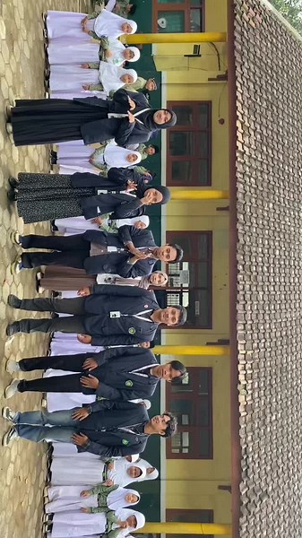 KKM (Kuliah Kerja Main) kurang breafing tapi lucu🥹🥰💖💃🏻 #kkmdesajambesari #kkmuinmalang