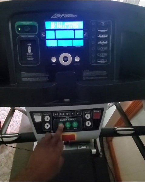 How to diagnose a speed stall error on life fitness treadmill #speedstall #diy #fitness #fitnesstips #fitnesshacks