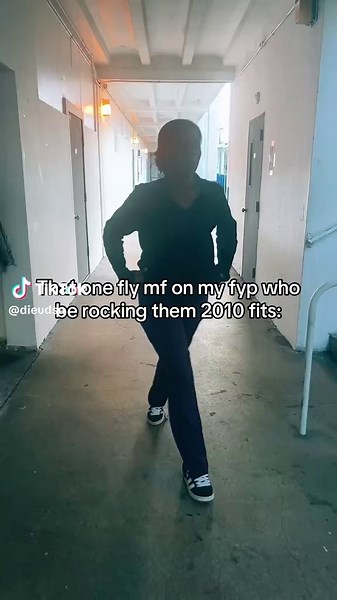 Exploring Iconic 2010 Fashion Trends