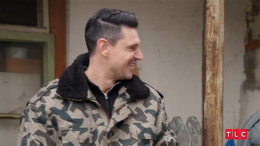 937K views · 9K reactions | Is Darcey's outfit going to help her blend in while tracking boars?  Find out on #90DayFiance: Happily Ever After, Sundays at 8/7c. | 90 Day Fiance | Facebook