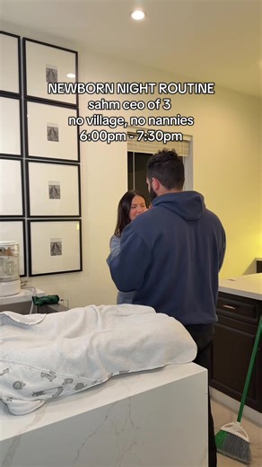 trying to stick to the same routine with ronan every night! Because I want sleep training to be a BREEZE 🙏 #momcreators #sahmsoftiktok #newbornlifebelike #newbornnightroutine #novillagemotherhood