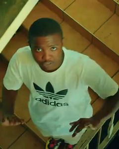 Introducing the incredible Tony Dayimane, a 19-year-old musical sensation hailing from Durban, Umlazi. 🌟 This young maestro is not just an artist; he's a force to be reckoned with in the music world. Making his #WeekendTurnUp powered by adidas turn up - Tony Dayimane. Wa chat about his process, his debut EP #BigBoy & more. Watch the full interview on sportscene YouTube, Friday 06.10 18:30. | sportscene