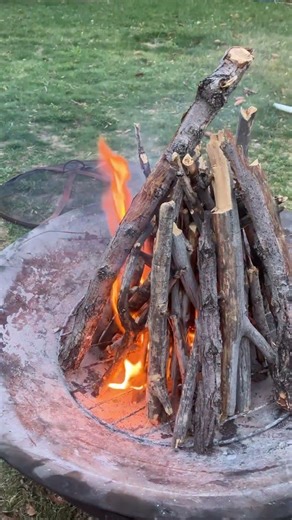Is teepee or log cabin better for building fires? #gooutdoors #camping #outdoors