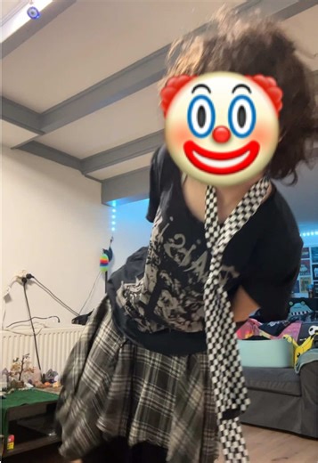 Exploring Gender Fluidity and Creativity Through Clown Makeup