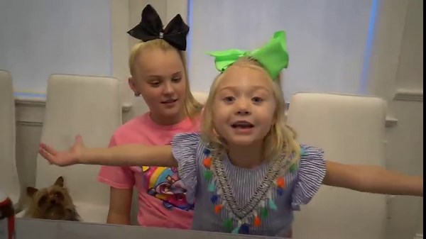 JoJo Siwa vs. Everleigh in a Pie Face Showdown Gone Wrong