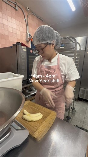“4am - 4pm” New Year shift #cafeowner #dayinmylife #bondi #bakery #cookies