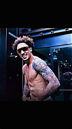 Boxing🐺 on Instagram: "Welcome to the Ultimate Boxing Course! Explore weight training benefits, perfect your lunch, enhance momentum, and understand force transfer. Live into movement exercises, boot strength, and develop core power. Tailored punching exercises and a 4-week strength program will elevate your skills in the ring. Join us and take your boxing game to the next level!"