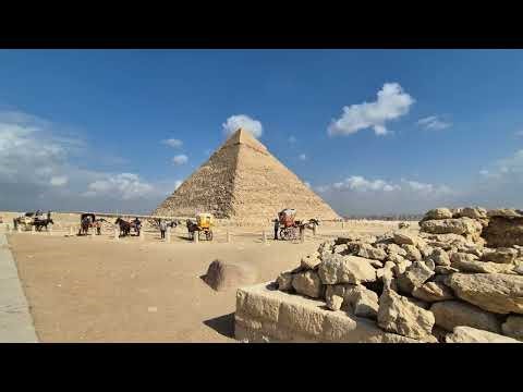 Visiting the Great Pyramids in Cairo Egypt!