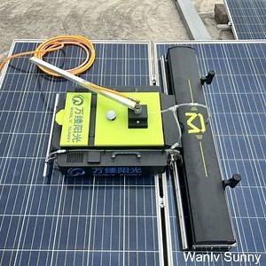 [Hot Item] Wanlv Solar Panel Cleaning Equipment Remote Control Robot with 1.5MW Cleaning Efficiency