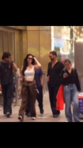 𝐈𝐧𝐝𝐢𝐚𝐧 𝐆𝐞𝐧𝐞 🍸 on Instagram: "Akshay Kumar and Disha Patani share a **warm and respectful bond** that is rooted in professionalism and mutual admiration. On set, their interactions reflect ease and cooperation, with Akshay often bringing his trademark discipline and experience, while Disha contributes enthusiasm and dedication. Their bond comes across as comfortable and supportive, shaped by a shared focus on fitness, work ethic, and maintaining a positive environment during collaborat