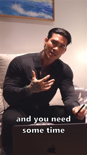 The Iron Code on Instagram: "The food supply is massive. We are not starving. We are too comfortable, one click and food arrives at your door. Food comes from all over the world, kept “fresh” with chemicals. It’s time to get rid of toxins. To reset the body. To detox. Love your body. Give it time to rest. No one needs to do 2–3 days. For me, it’s fixed: at least once a month, a 24-hour water fast. Next fast: 31.12 – 01.01.26 2026, I’m coming fresh. 🦅"