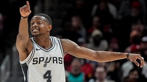 Report: De'Aaron Fox signs max contract extension with Spurs, solidifying team's young core lineup