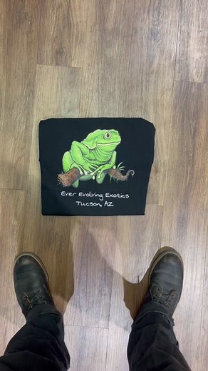11K views · 41 reactions | I love our new Waxy Monkey Tree Frog shirts, so comfy! (in store sales only) #everevolvingexotics #reptileshop #tucson #arizona #waxymonkeytreefrog #frogshirt #tshirtdesign #frog | Ever Evolving Exotics | Facebook