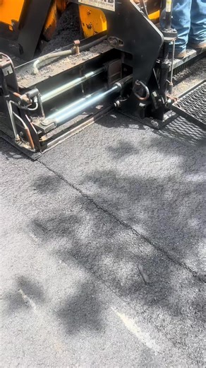 _040 #satisfying #satisfyingvideos #asphaltcare | Asphalt Care Services | Facebook