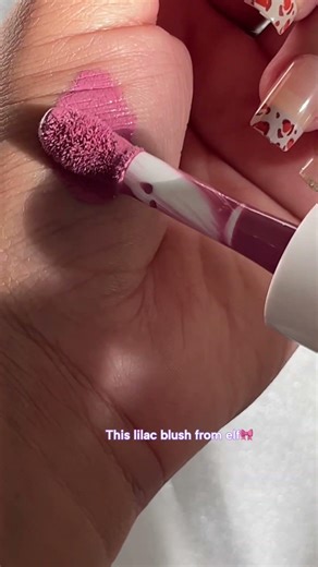 This lilac blush from elf!🎀 #makeup #elfblush #elfcosmetics #purpleblush