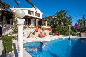 Family Villa with pool Dalmatia, sea view, near beach - Villas Croatia