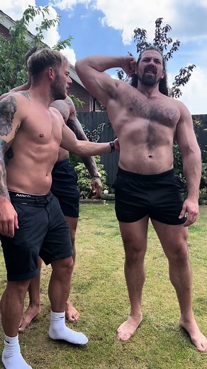 Who wants to smell? @VikingWill @Mr Essex👊 #smell #sweat #muscle #lads #beard