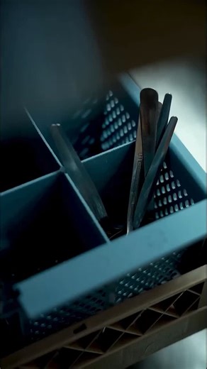 Winterhalter México on Instagram: "Resultados brillantes. Operación sencilla. 🍽️✨ ¿Buscas eficiencia sin complicaciones? Este equipo combina potencia alemana con un manejo intuitivo. Lava grandes volúmenes de vajilla en poco tiempo. Asegura una higienización total en cada ciclo. Protege tu inversión reduciendo el consumo de agua y energía. 💧 Sabemos que tu prioridad es servir platos impecables a tus clientes. Con la P50, tu personal olvida las tareas repetitivas y se enfoca en la calidad. Es r