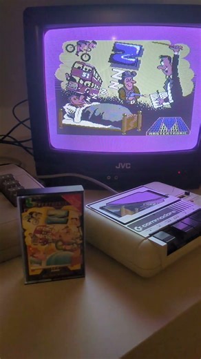 Zzzzz loading on the Commodore 64. Mastertronic #c64 #retro #commodore #cbm64 #retrogameroom
