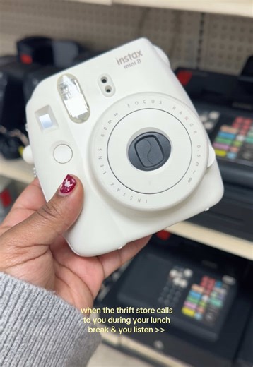 Thrift Find: Fujifilm Polaroid Camera for Only $2.99!