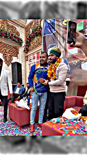 Agra Mein Bachho Ke Gher Liya Aditya sir Ko 🤯🔥😎|| #adityaranjansir #ssc #sscgd #rankersgurukul #yt