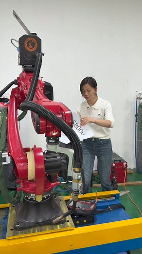 272K views · 2.5K reactions | Six-axis robot arm span 2100 load 10kg #Bronter robot #welding robot #spraying robot #industrial automation #robot arm #loading and unloading robot | 黎琴 | Facebook