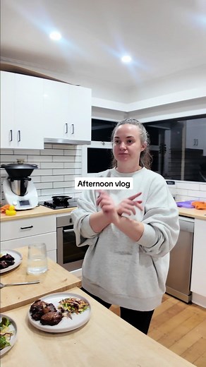 just a little chaotic and realistic afternoon with us #twinsplusthree #momof5 #raisingkids #aussiefamily #realisticmomlife #mumof5 #momlife #momvlog #dayinmylife #momvlog #mumvlog #familyvlogs #momof5kids #afternooninthelife #afternoonvlog #nightroutine