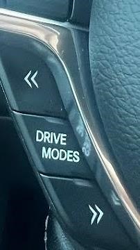 What does the 2025 Ram 1500 drive mode button do?