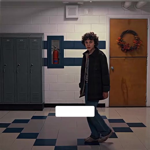 El in school for Mike 🔥😎 #milliebobbybrownedit #elevenhopper #strangerthings #netflixseries #fyp