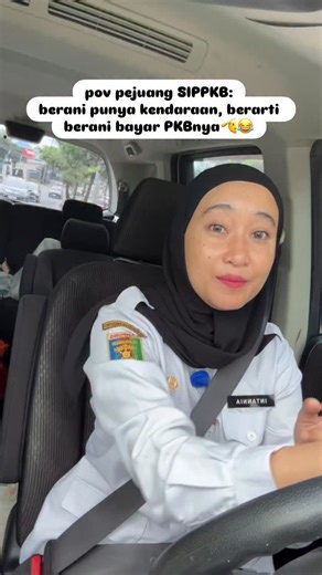 Intannia Lestari on Instagram: "#sekedarcerita With peace. Sebagai masyarakat, kadang kita tuh capek nuntut ini itu ke pemerintah. Capek kayak gak diperjuangin. Sering kali kita tuh gak ngerti, program apa sih yang dijalanin ama perintah ini, apa manfaatnya buat masyarakat banyak? Kok kayaknya hidup gini-gini aja. Tapi, memang banyak kok yg kita gak ngerti. Jangankan temen-temen yang di luar. Temen-temen yang di pemerintahan aja gak bakal ngerti semua hal secara rigid kok. Dan, kalau kita gak ng