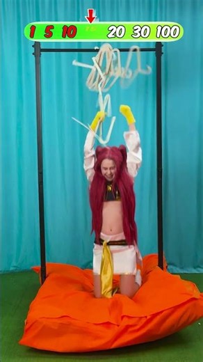 Сколько вешалок выдержит человека ??🤔