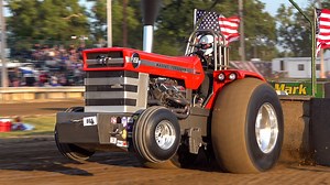 NTPA Truck and Tractor Pulling Light Pro Stock Tractors in Wauseon, OH 2023 Maumme Valley Pullers Summer Nationals. #ntpa #tractorpull | BUILT Diesel MAFIA