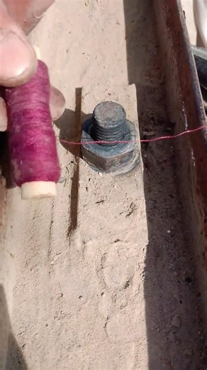 Tightening the nut using a thread 🤔