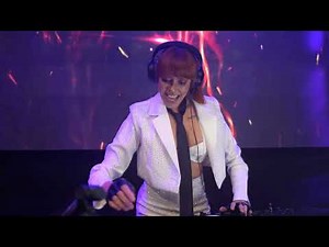 URGE presents DJ Anne Louise — Live from Miami.